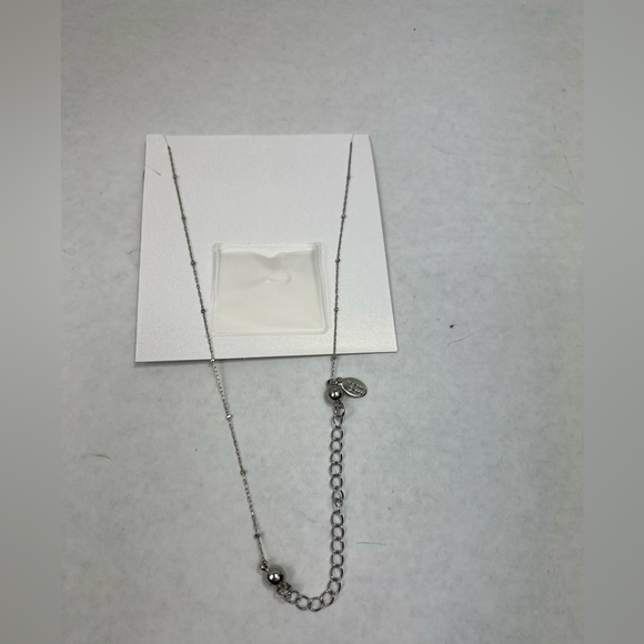 Melania Clara Heart Necklace - Picture 3 of 3